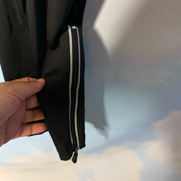 Roadrunner- Black Athletic Pants size Medium - Picture 4 of 10